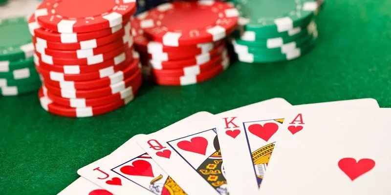 chien-thuat-poker-giup-kiem-soat-van-choi-tot-hon